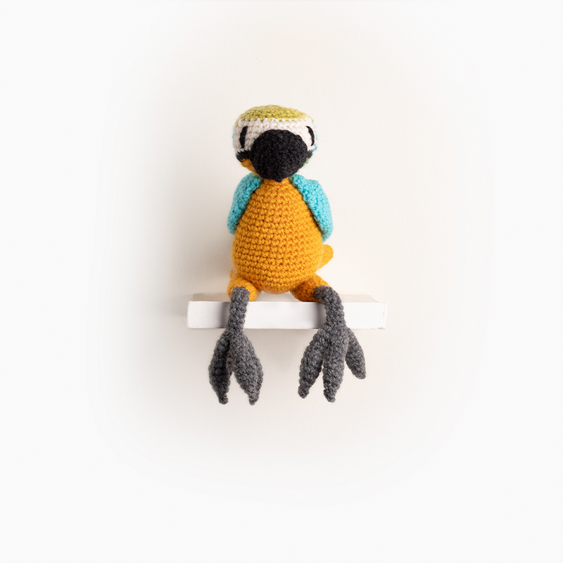macaw bird crochet amigurumi project pattern kerry lord Edward's menagerie